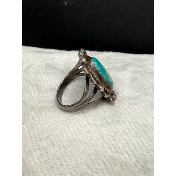 Vintage Blue Stone Ring Silver Tone Southwestern Size 5.5 - Picture 5 of 9